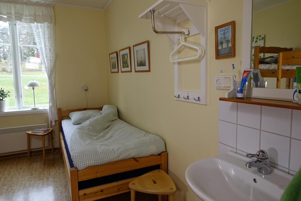 Vaexjoe Hostel Evedal エクステリア 写真